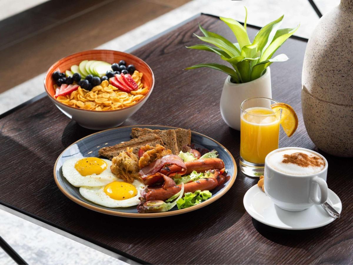 Ibis Santa Cruz De La Sierra Hotel Ngoại thất bức ảnh