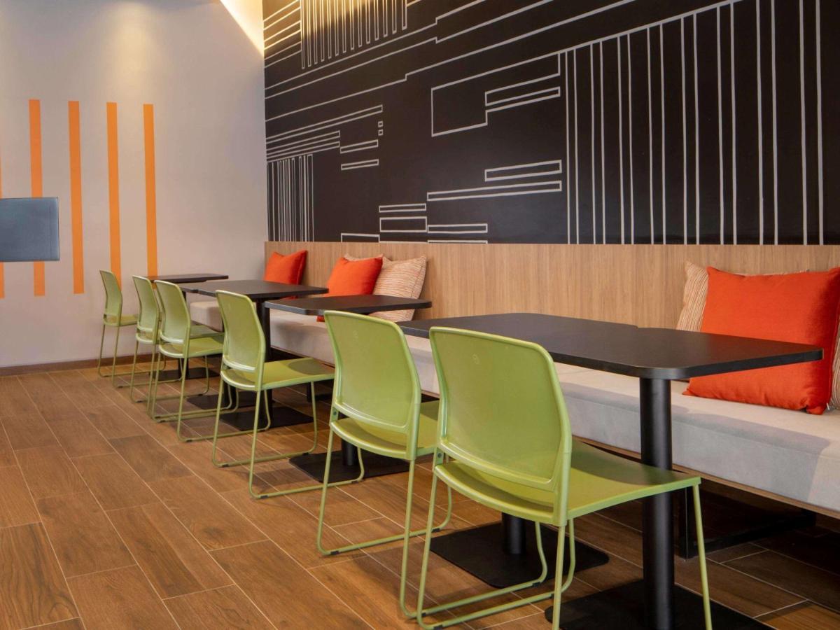 Ibis Santa Cruz De La Sierra Hotel Ngoại thất bức ảnh